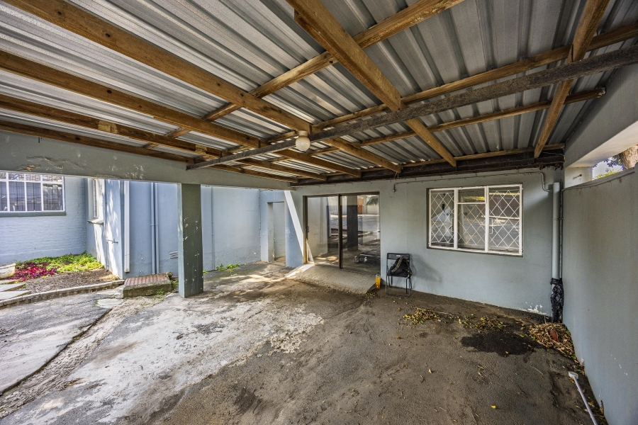 8 Bedroom Property for Sale in Vincent Eastern Cape